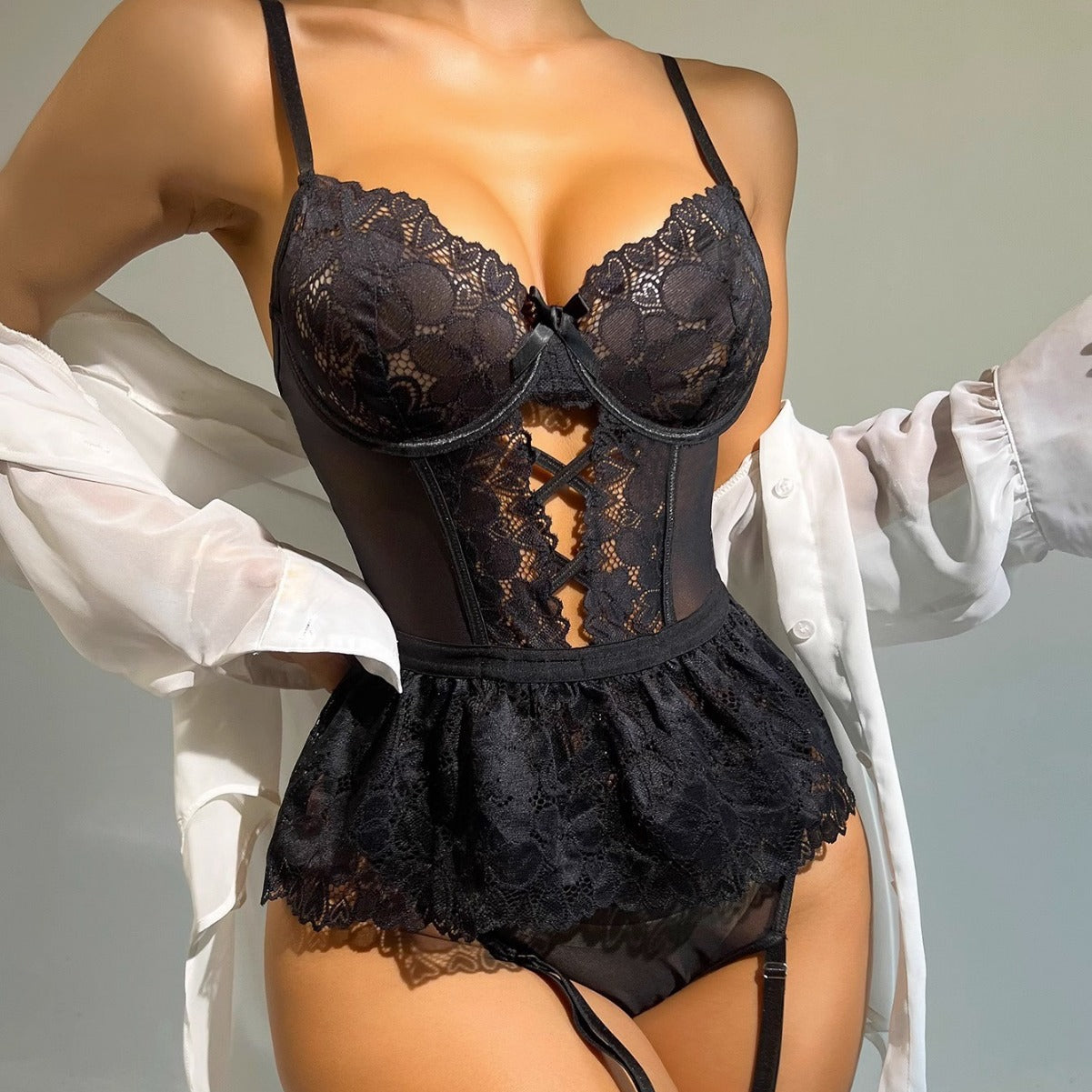 Sexy Lingerie Red Lace Nightgown with Bow Detail – Seductive Sleepwear Set